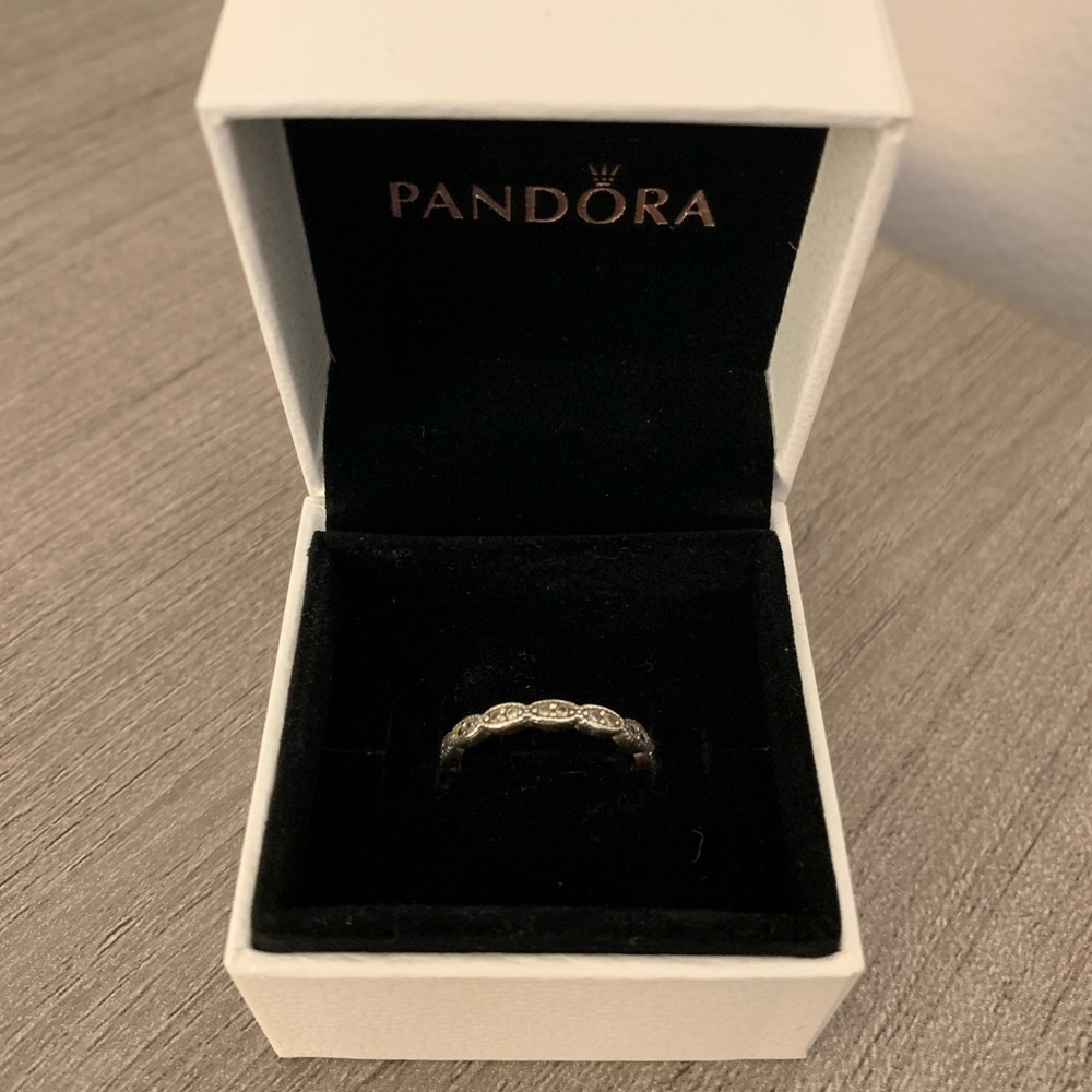 Pandora Ring